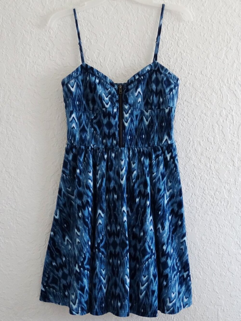 AEROPOSTALE Blue Ikat Print Dress With Zipper Size Large Cotton Stretch
